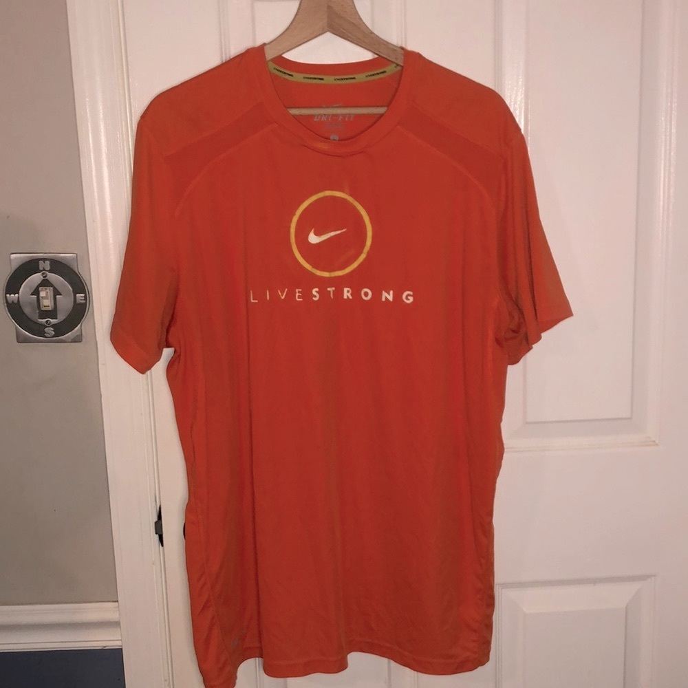 ✨Nike Live Strong T-Shirt